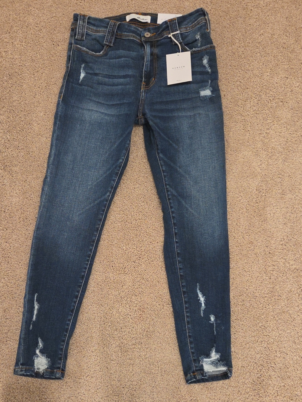 KanCan Mid-Rise Crop Skinny Distressed Jeans Size 11 NWT